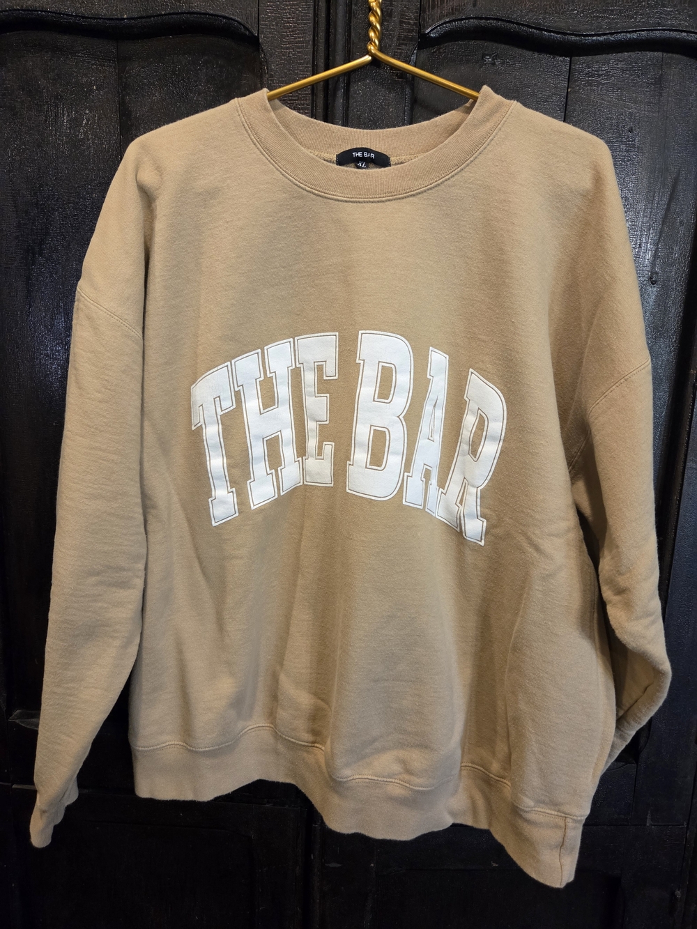 THE BAR Crewneck Logo Sweatshirt (XL)
